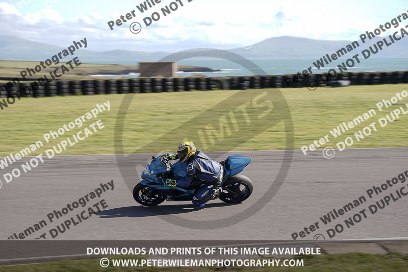 anglesey no limits trackday;anglesey photographs;anglesey trackday photographs;enduro digital images;event digital images;eventdigitalimages;no limits trackdays;peter wileman photography;racing digital images;trac mon;trackday digital images;trackday photos;ty croes